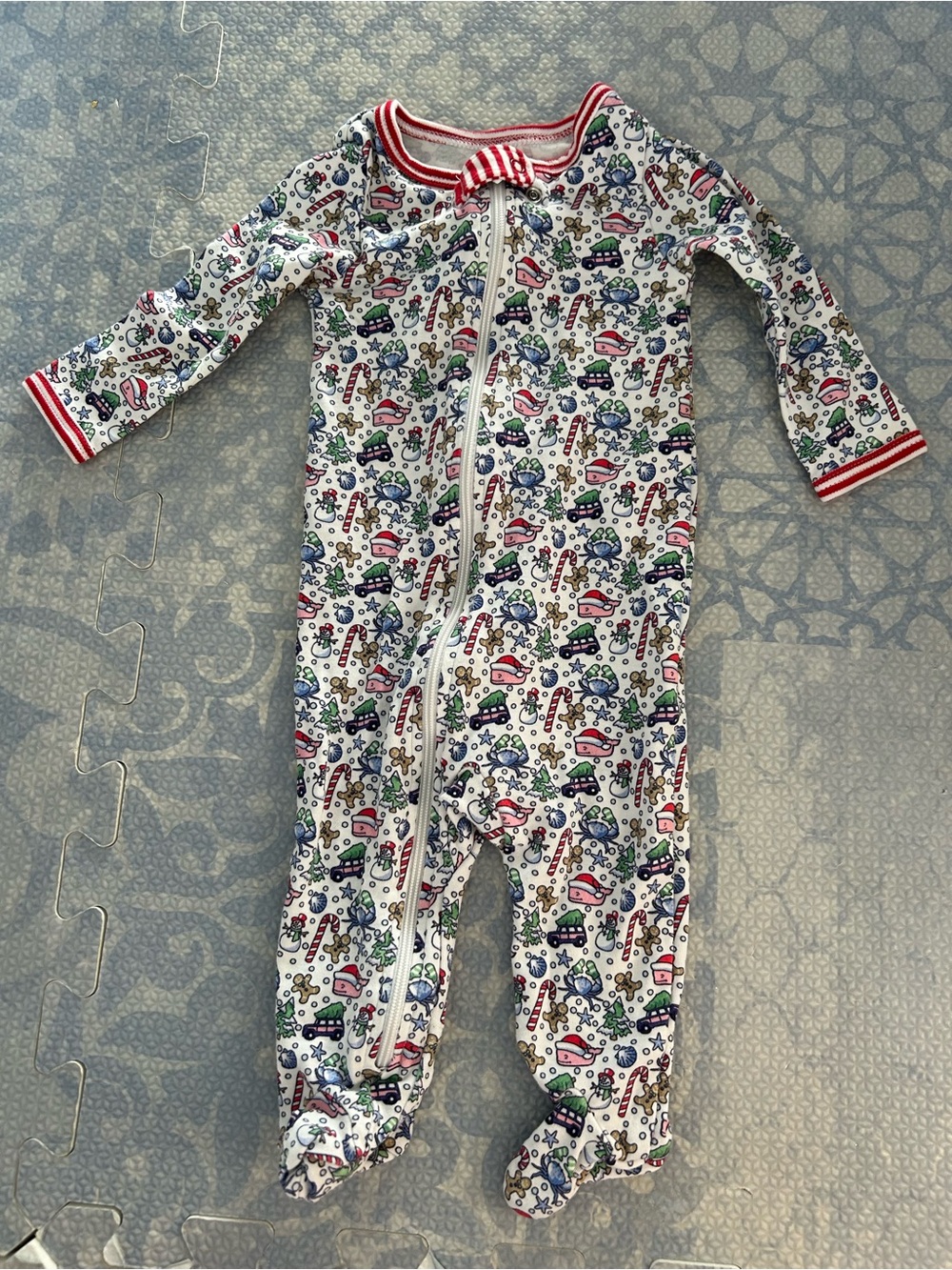 Vineyard Vines whale holiday baby sleeper